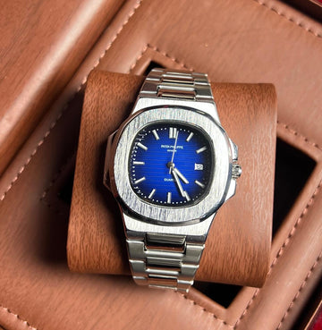 PATEK PHILIPPE Nautilus – “Blue Flame” Quartz Edition