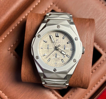 HUBLOT Chronograph – Semi automatic “Sandsteel” Edition Earth-Toned Precision. Industrial Elegance.